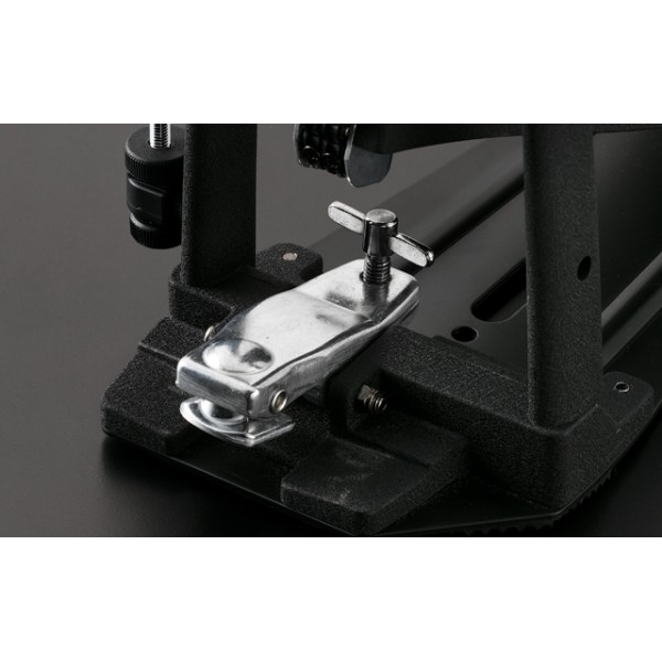 Pedal de bombo Simple Tama Iron Cobra 600 HP600D Tama 